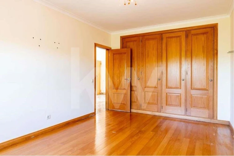 Moradia T5 para Venda em Cascais e Estoril Foto 9