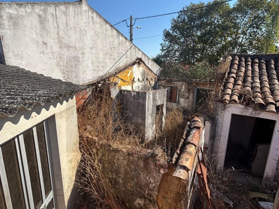 Moradia T2 para Venda em Arrouquelas Foto 10