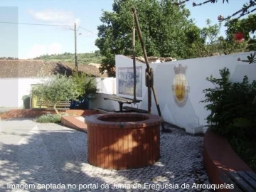 Moradia T2 para Venda em Arrouquelas