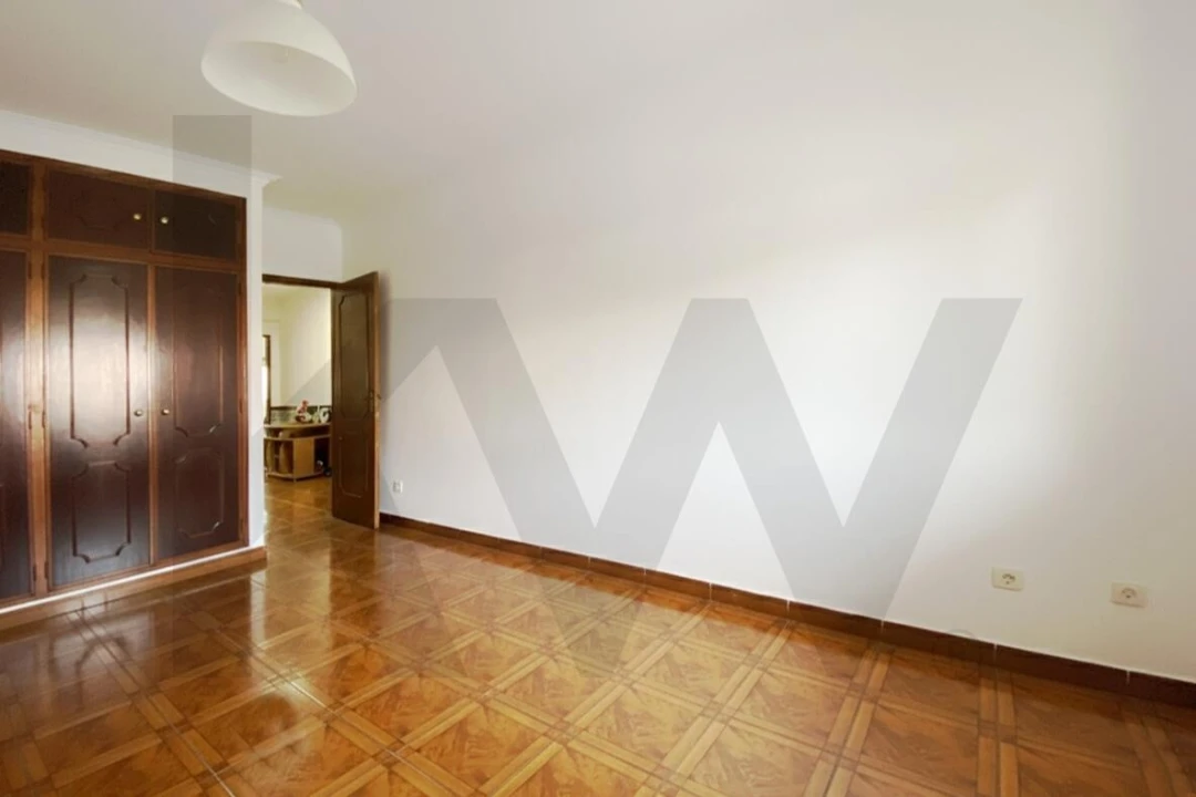 Apartamento T2 para Venda em Algueirão-Mem Martins Foto 7