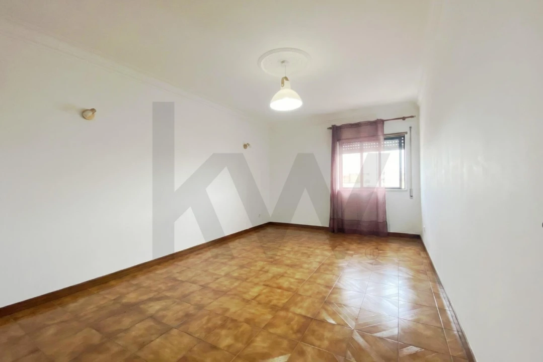 Apartamento T2 para Venda em Algueirão-Mem Martins Foto 15