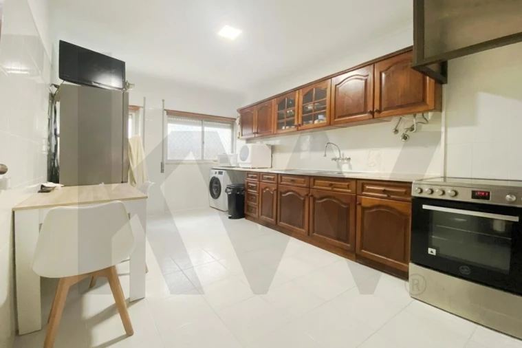 Apartamento T2 para Venda em Algueirão-Mem Martins Foto 3