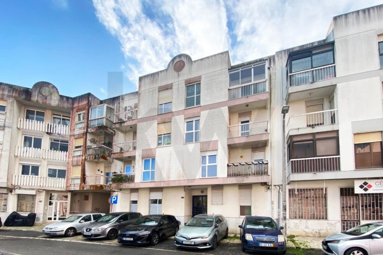 Apartamento T2 para Venda em Algueirão-Mem Martins Foto 21