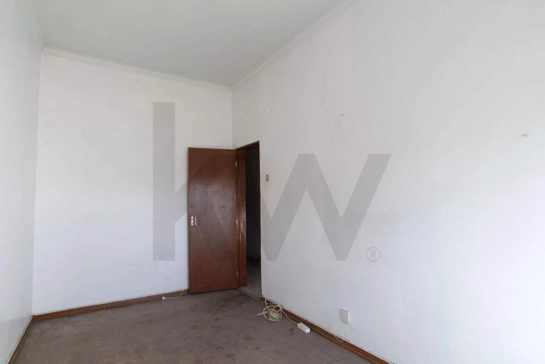 Apartamento T3 para Venda em Almada, Cova da Piedade, Pragal e Cacilhas Foto 16