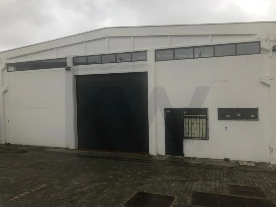 Armazém para Arrendamento em São Domingos de Rana Foto 3