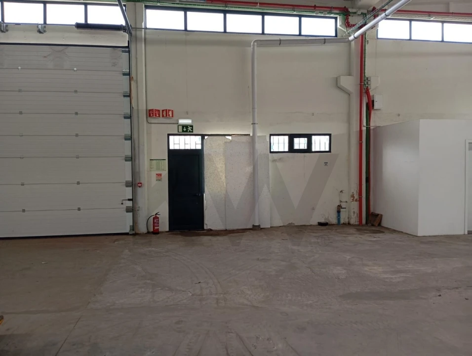 Armazém para Arrendamento em São Domingos de Rana Foto 15