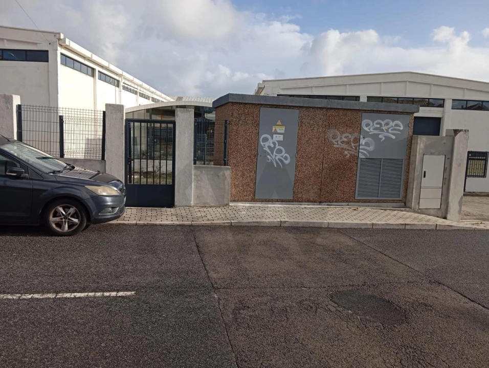 Armazém para Arrendamento em São Domingos de Rana Foto 16