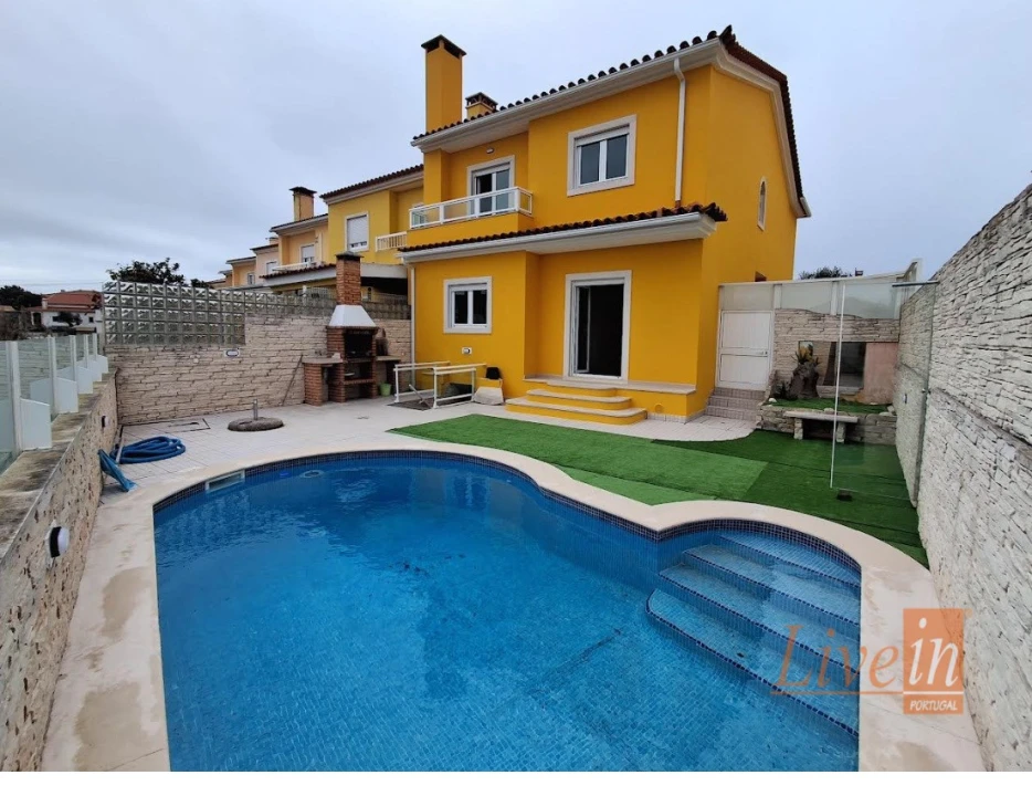 Moradia T3 para Venda em Silveira Foto 1