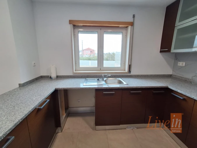 Moradia T3 para Venda em Silveira Foto 9