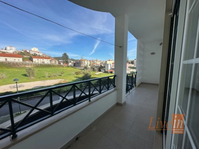 Apartamento T2 para Arrendamento em Malveira e São Miguel de Alcainça Foto 1