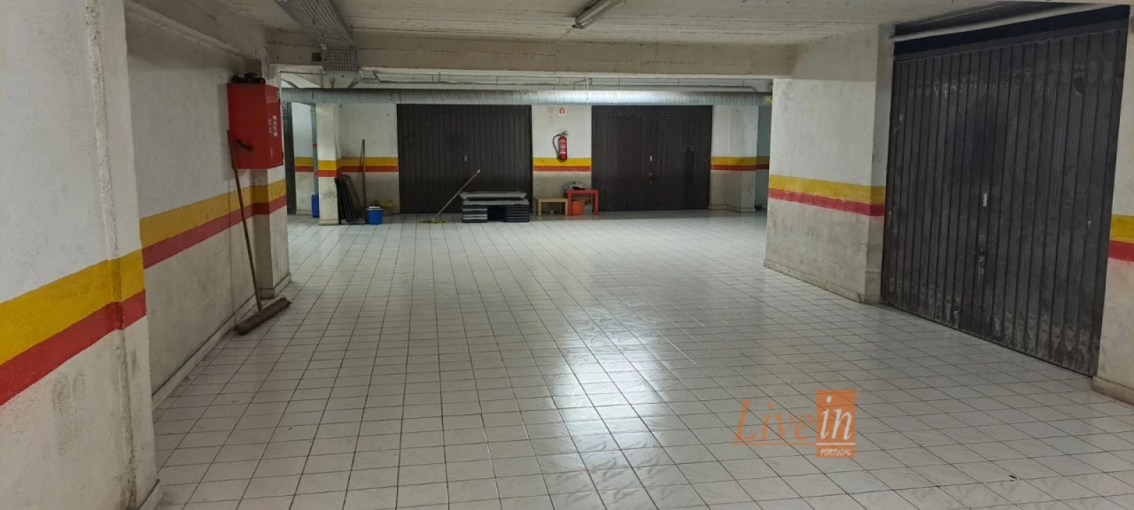 Garagem para Arrendamento em Algueirão-Mem Martins Foto 1