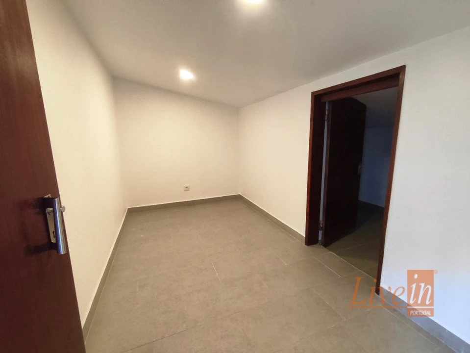 Moradia T2 para Arrendamento em Mafra Foto 13