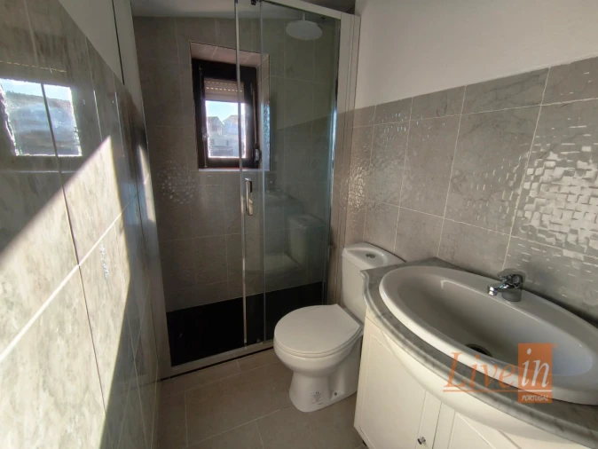 Moradia T2 para Arrendamento em Mafra Foto 9