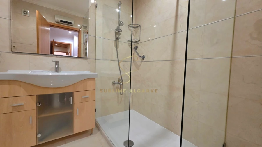 Apartamento T2 para Venda em Lagos (São Sebastião e Santa Maria) Foto 17