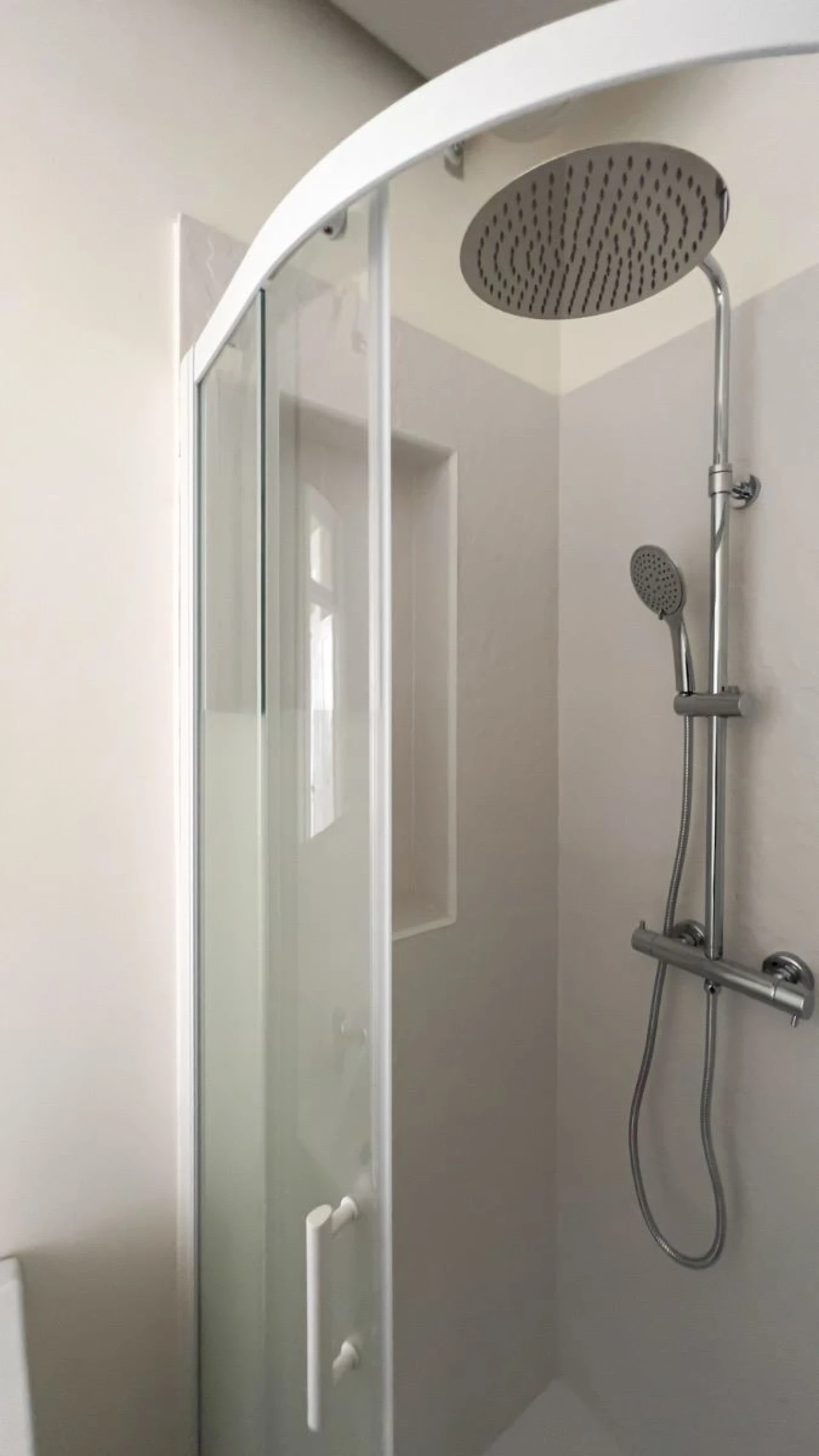 Apartamento T1 para Arrendamento em Gondomar (São Cosme), Valbom e Jovim Foto 4