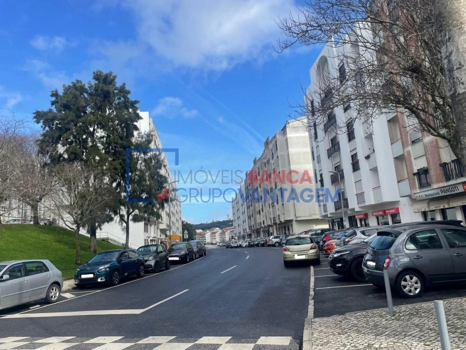 Apartamento T3 para Venda em Rio de Mouro Foto 12