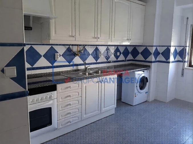 Apartamento T3 para Venda em Rio de Mouro Foto 3