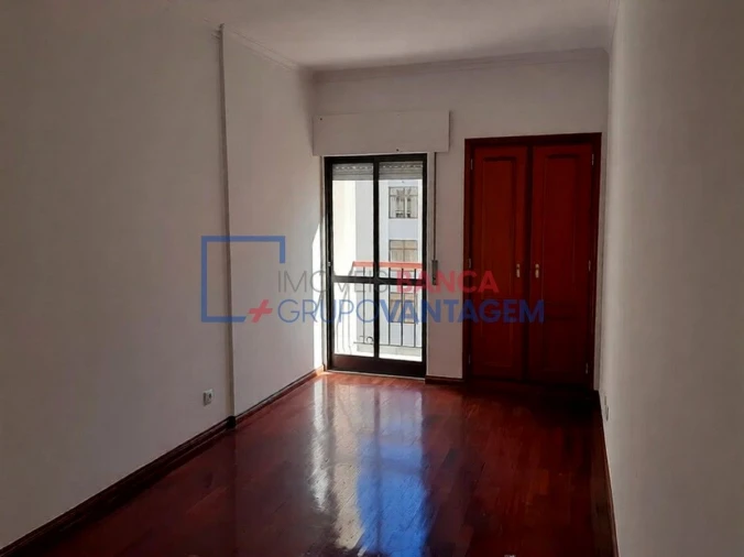 Apartamento T3 para Venda em Rio de Mouro Foto 8