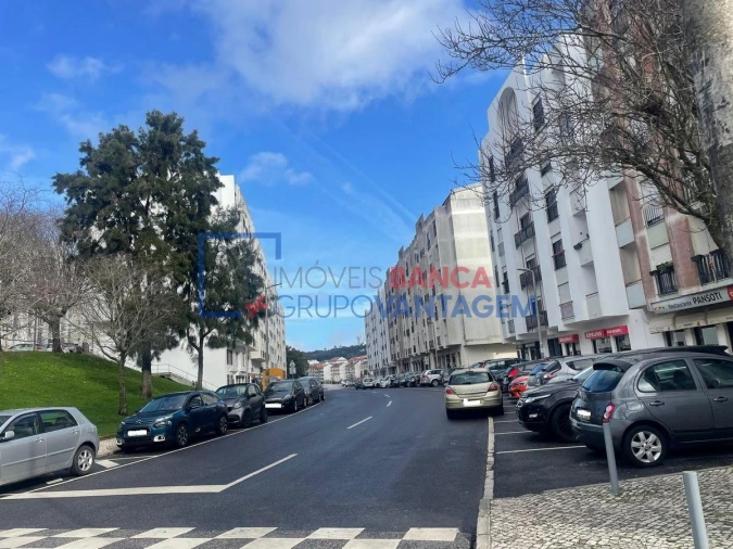 Apartamento T3 para Venda em Rio de Mouro Foto 12