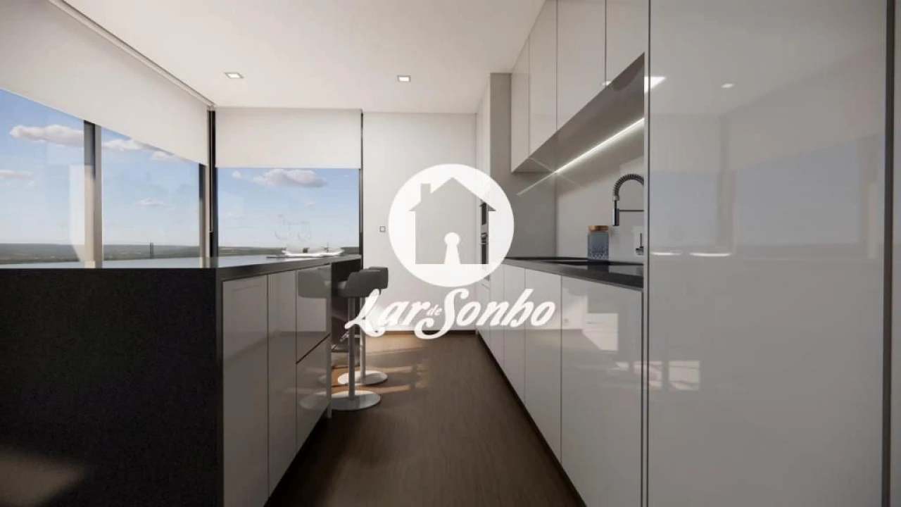 Moradia T3 para Venda em Gemeses Foto 4