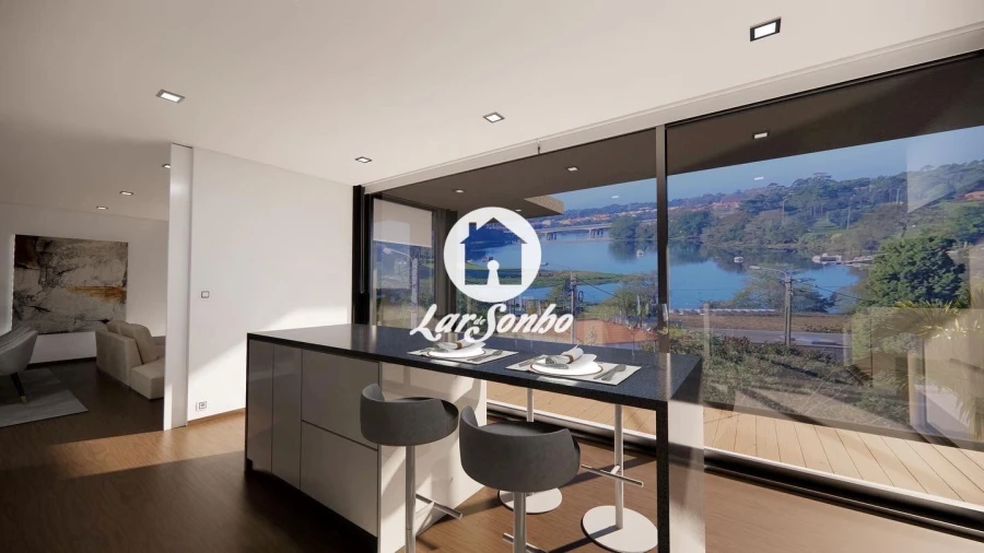 Moradia T3 para Venda em Gemeses Foto 1