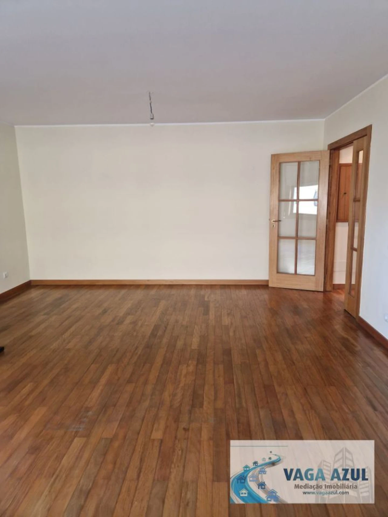Apartamento T2 para Arrendamento em Ramalde Foto 7