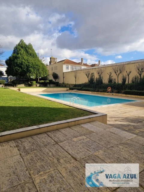 Apartamento T2 para Arrendamento em Ramalde