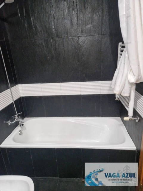 Apartamento T2 para Arrendamento em Ramalde