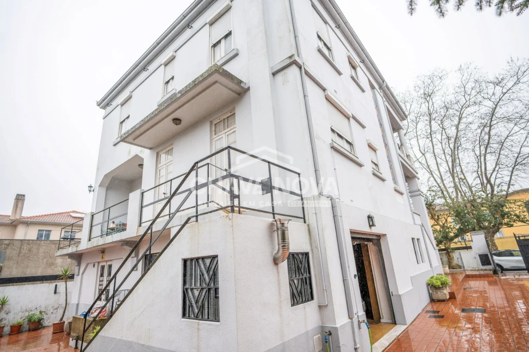 Moradia T5 para Venda em Campanhã Foto 18