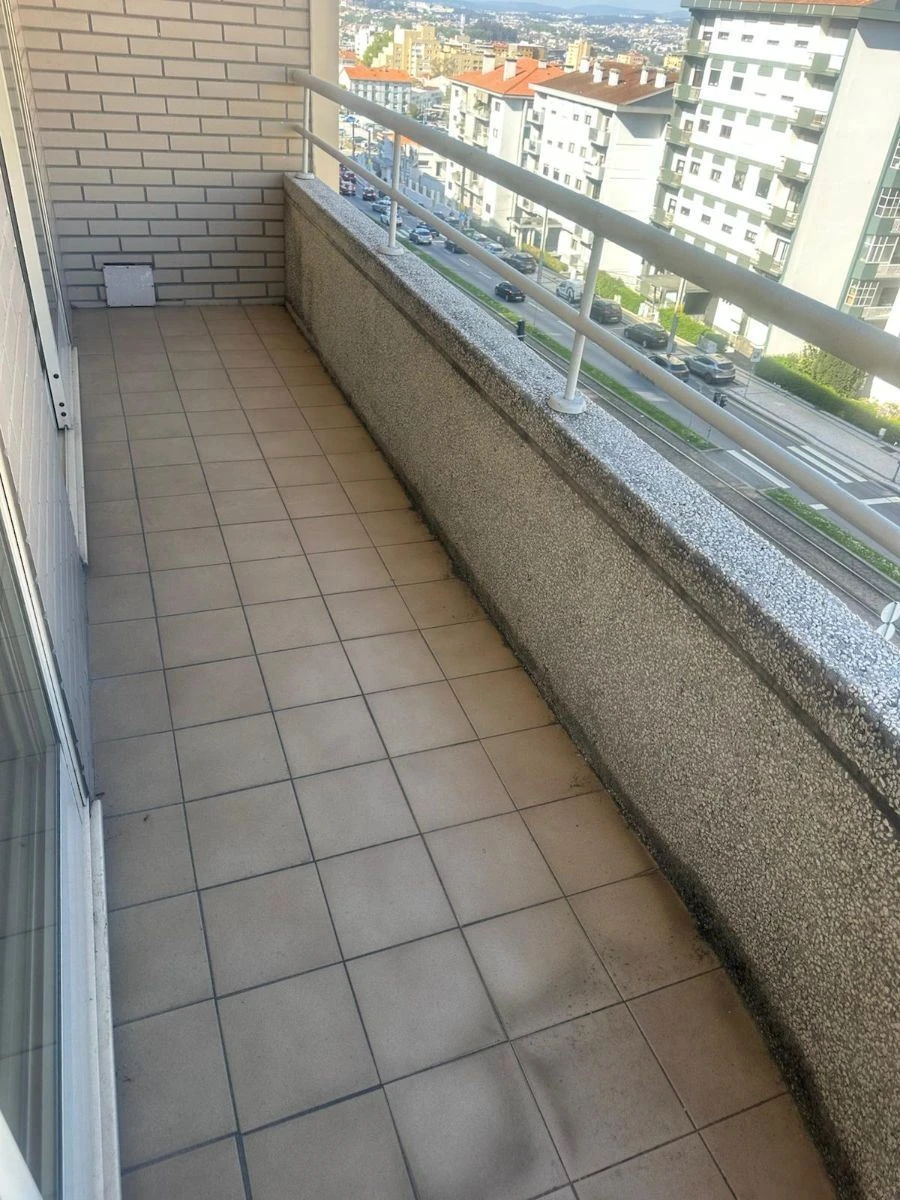 Apartamento T1 para Arrendamento em Arcozelo Foto 9