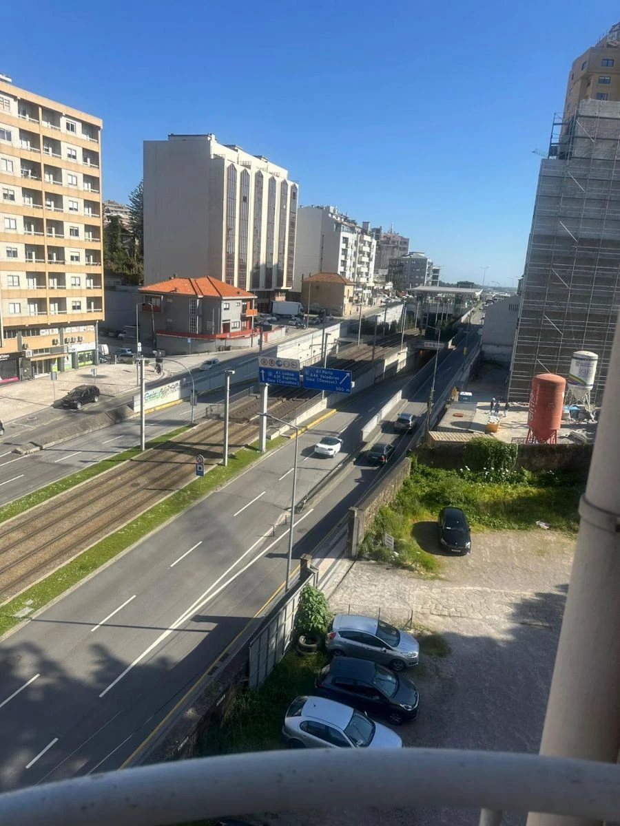 Apartamento T1 para Arrendamento em Arcozelo Foto 10