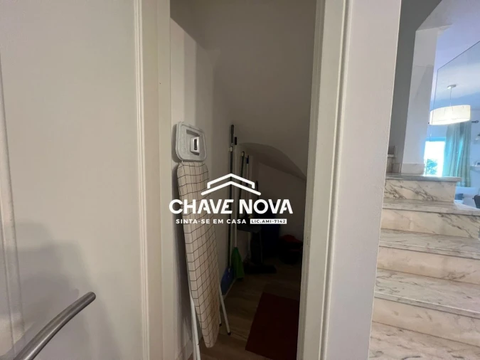 Apartamento T2 para Venda em Quarteira Foto 14