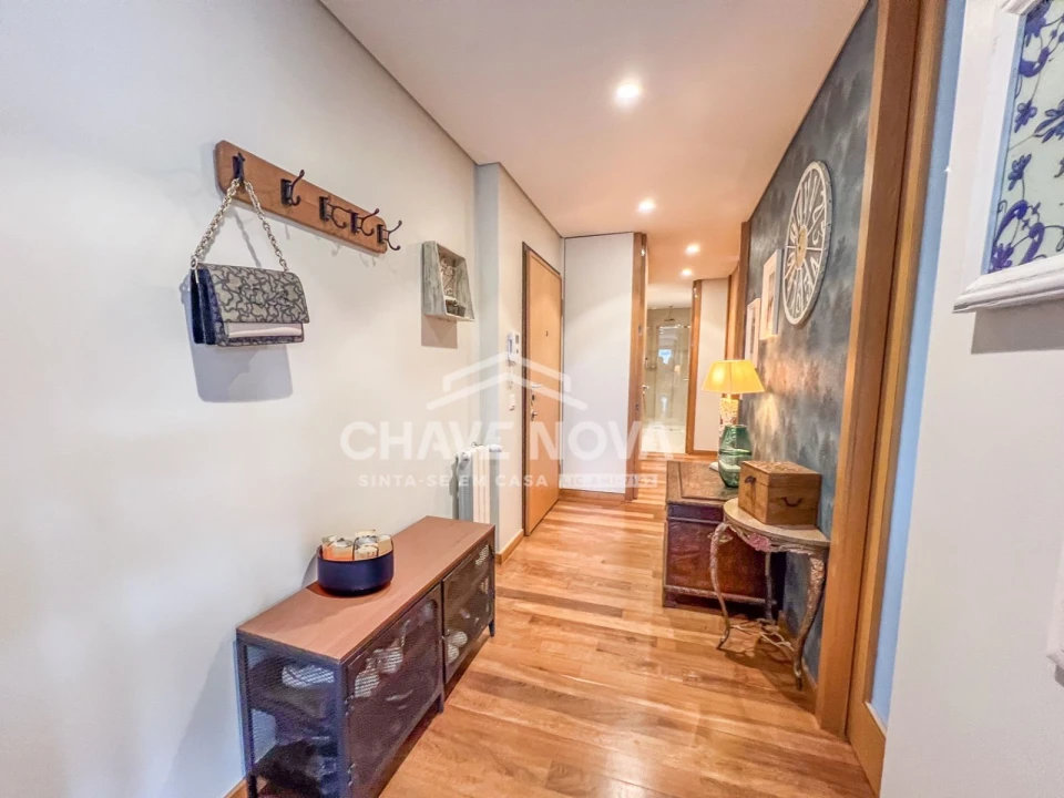 Apartamento T2 para Arrendamento em Oliveira do Douro Foto 6