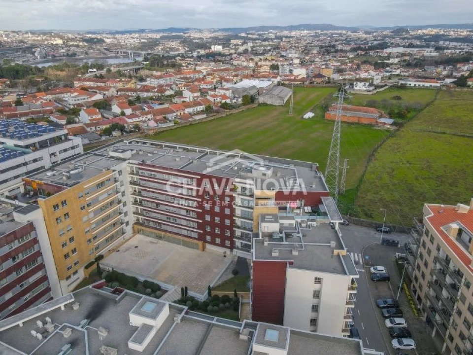 Apartamento T2 para Arrendamento em Oliveira do Douro Foto 19