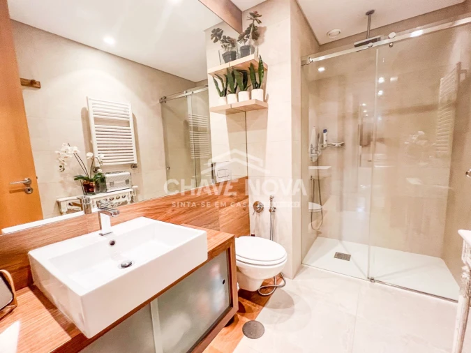 Apartamento T2 para Arrendamento em Oliveira do Douro Foto 11