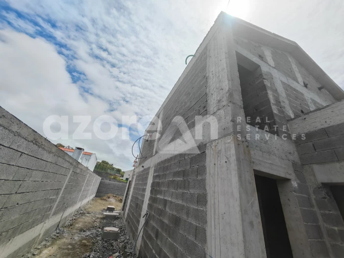 Moradia T3 para Venda em Agua de Alto Foto 24