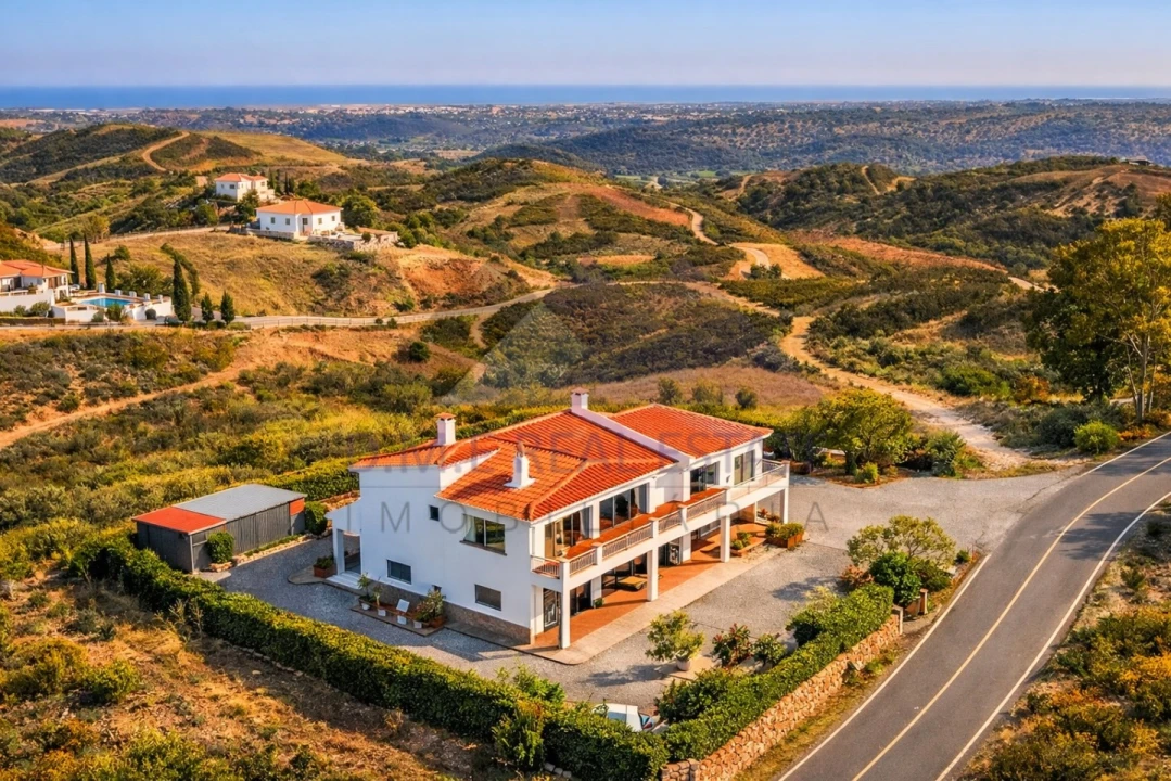 Moradia T3 para Venda em Tavira (Santa Maria e Santiago) Foto 1