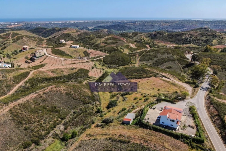 Moradia T3 para Venda em Tavira (Santa Maria e Santiago) Foto 1