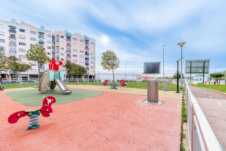 Apartamento T2 para Venda em Cacém e São Marcos Foto 30