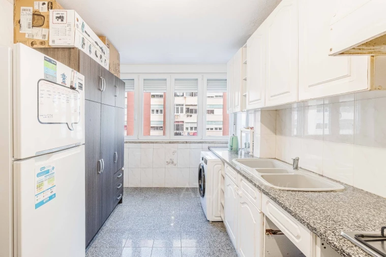 Apartamento T2 para Venda em Cacém e São Marcos Foto 9