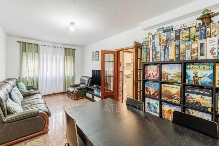 Apartamento T2 para Venda em Cacém e São Marcos Foto 3