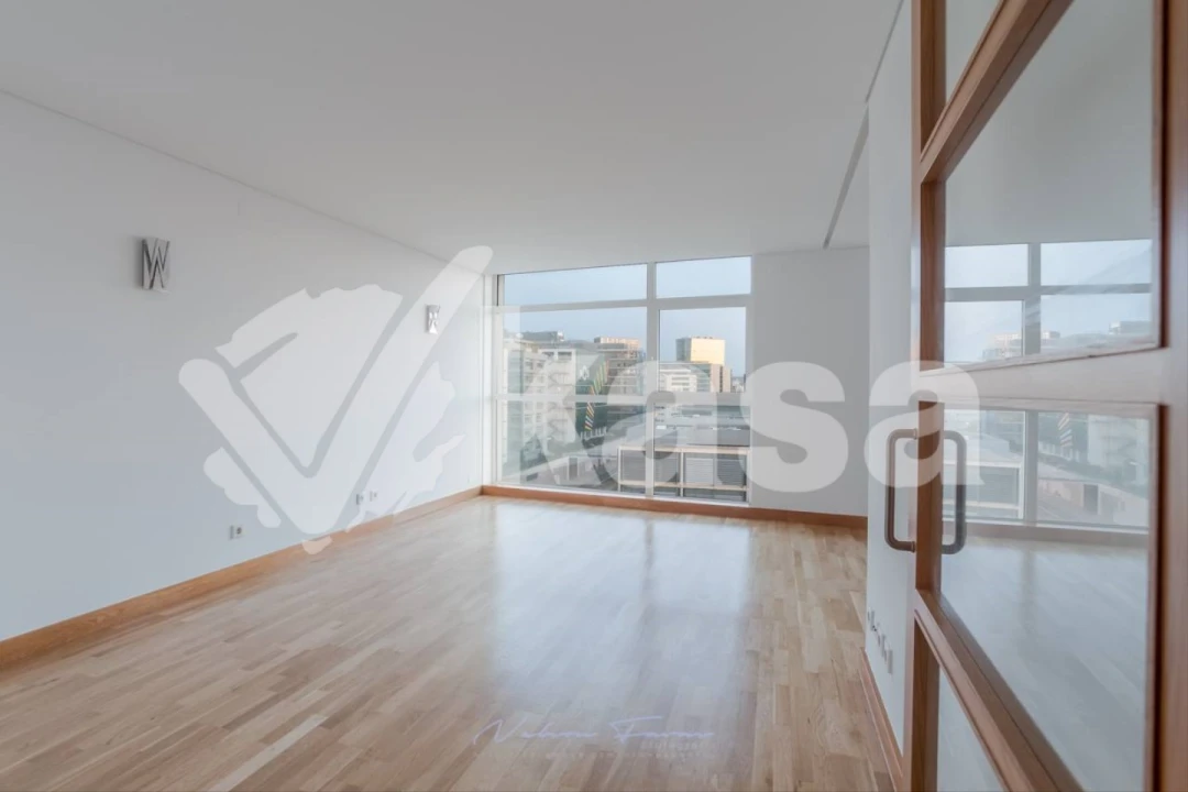 Apartamento T2 para Venda em Parque das Nações Foto 3