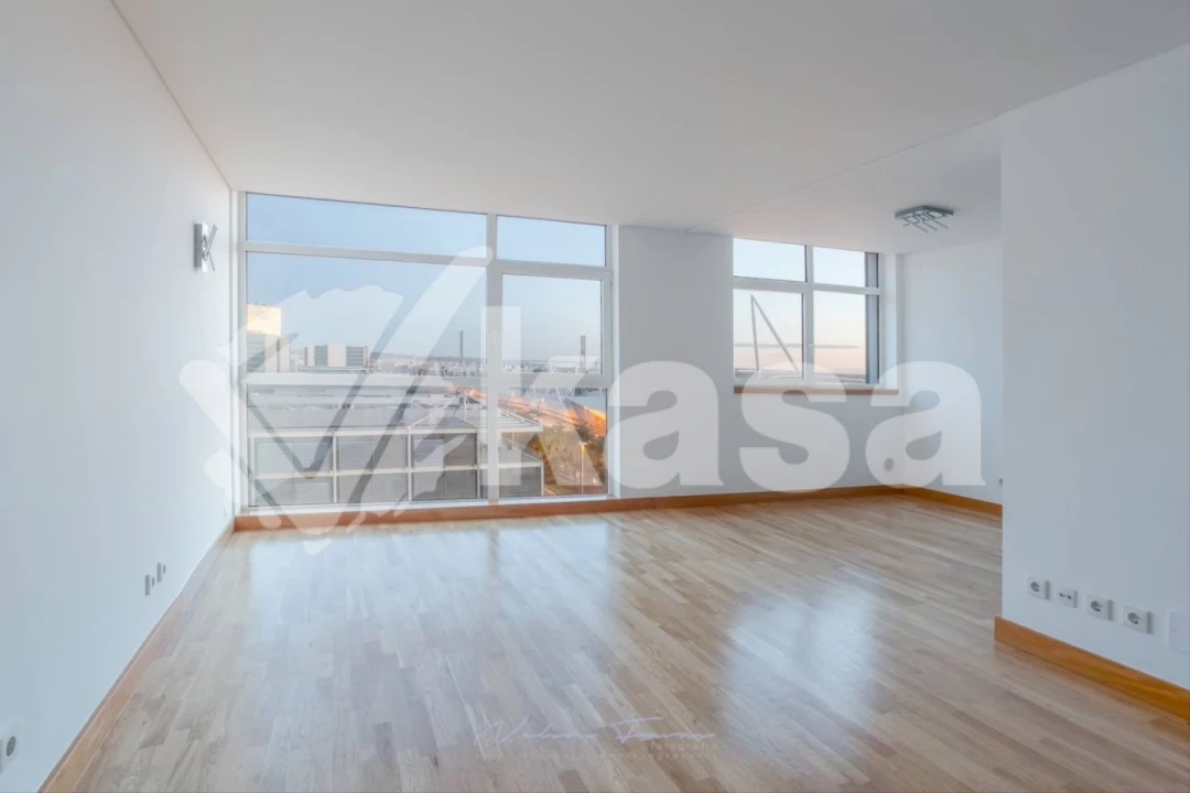 Apartamento T2 para Venda em Parque das Nações Foto 4