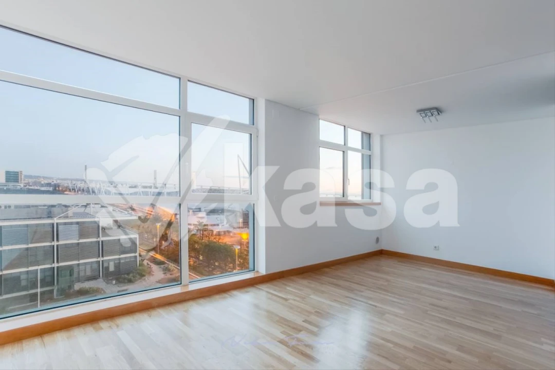 Apartamento T2 para Venda em Parque das Nações Foto 5