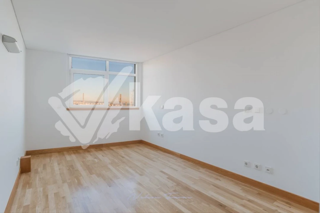 Apartamento T2 para Venda em Parque das Nações Foto 8