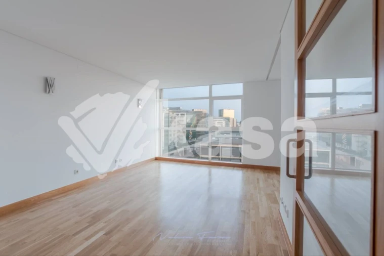 Apartamento T2 para Venda em Parque das Nações Foto 3