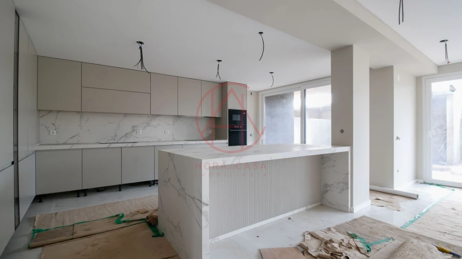 Moradia T5 para Venda em Alhos Vedros Foto 51