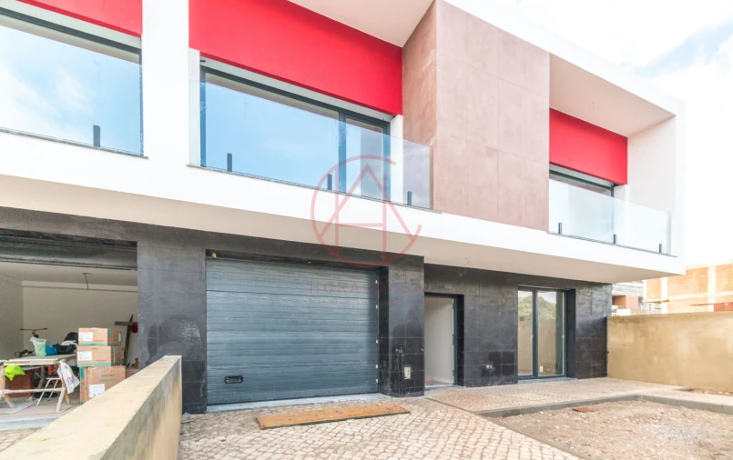 Moradia T5 para Venda em Alhos Vedros Foto 46