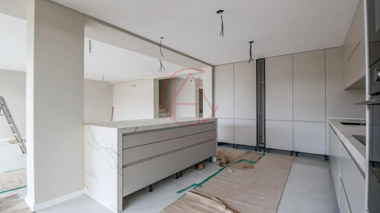 Moradia T5 para Venda em Alhos Vedros Foto 53