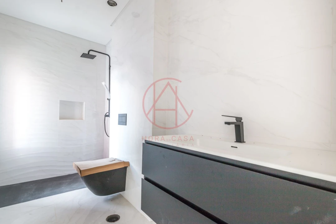 Moradia T5 para Venda em Alhos Vedros Foto 26